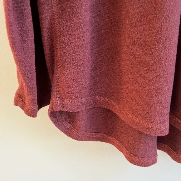 Abercrombie & Fitch Soft Cozy Fuzzy V Neck Long Sleeve Tee Rust Red L - Picture 4 of 5